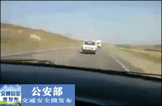 热闻8人受伤！司机一个举动致汽车失控撞向人群这些开车“恶习”要避免(图4)