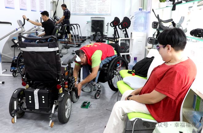 福鼎哪里可以维修、租赁残疾人辅具？就在这→(图4)
