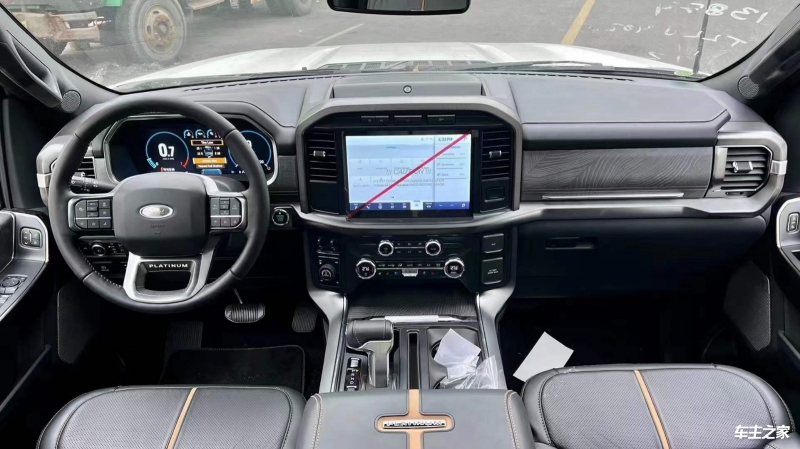墨版福特F150白金35T配置报价(图3)