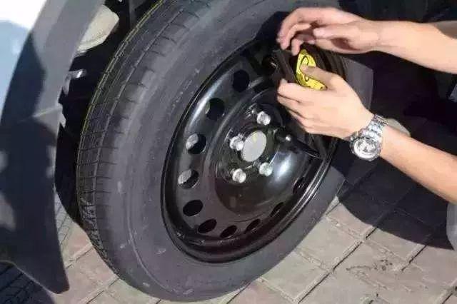 汽车这个部位需要定期检查(图5)