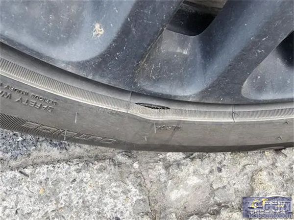 车主投诉品牌轮胎鼓包开裂(图2)