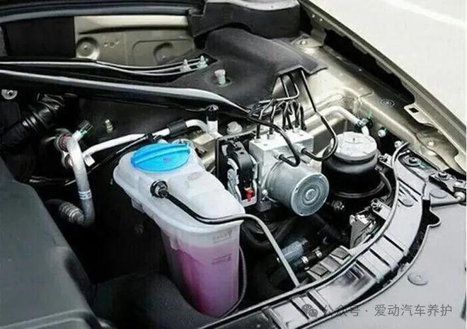 盛夏来到！天气炎热对汽车的养护不能放松！(图2)