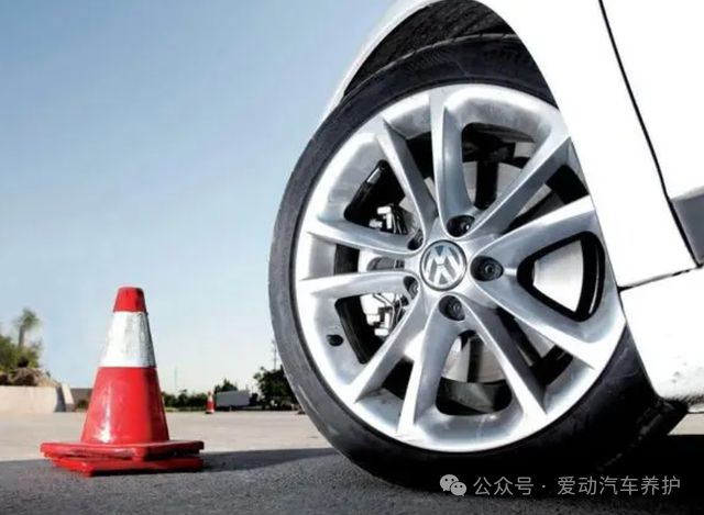 盛夏来到！天气炎热对汽车的养护不能放松！(图3)