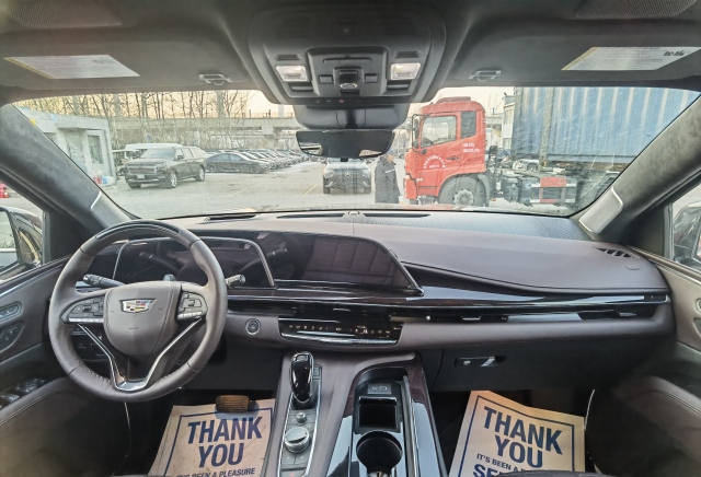 2024款加版柴油凯雷德黑红顶配全国打响年底最狠价格战(图7)