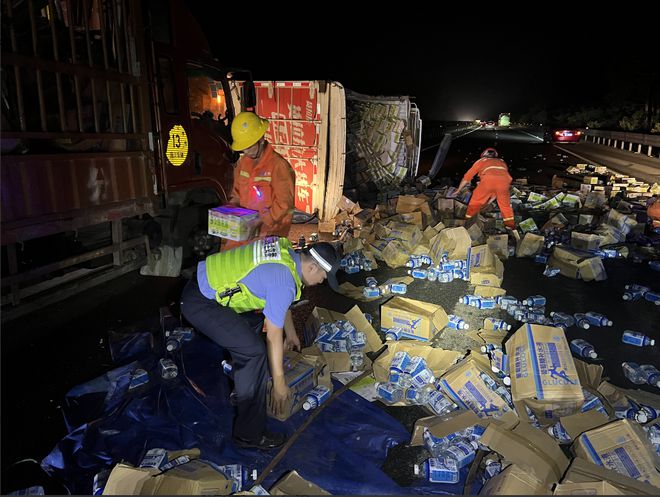 爆!爆!都翻了……(图6)