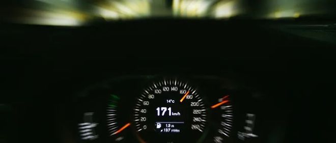 高手开车的27个好习惯和技巧现在学还不晚……(图10)