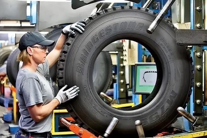 中美俄汽车轮胎产量差距断崖：美34亿俄仅4790万中国是多少(图2)