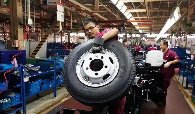 中美俄汽车轮胎产量差距断崖：美34亿俄仅4790万中国是多少(图16)