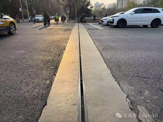 自行车“卡路里”伸缩缝存隐患(图3)