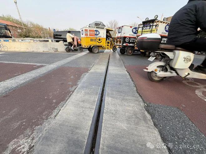 自行车“卡路里”伸缩缝存隐患(图2)