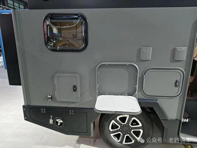 硬派越野秒变温馨房车大道敢探者单排越野房车(图8)
