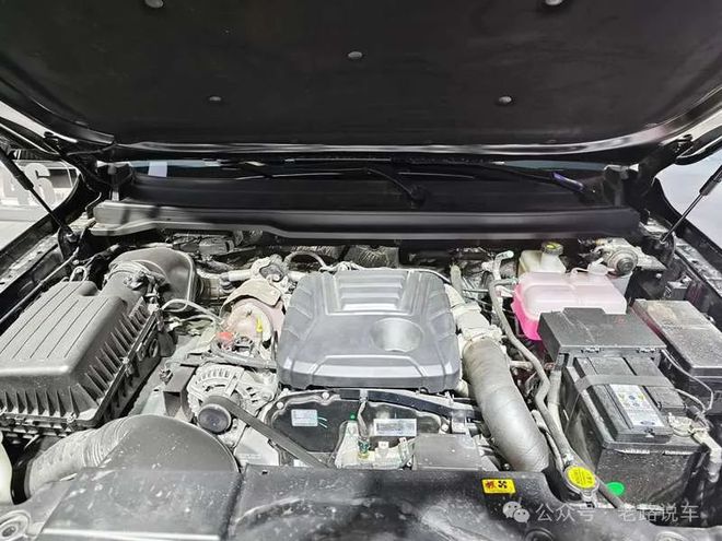 硬派越野秒变温馨房车大道敢探者单排越野房车(图12)