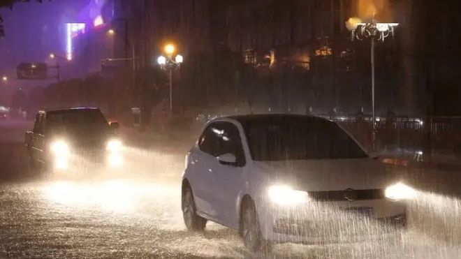 暴雨天如何避免“水上漂”？轮胎花纹深度关键指标深入解析(图3)