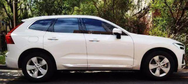 终身免费保养！沃尔沃XC60推出限时“惊喜价”新车仅售249万元起(图2)