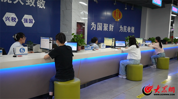 国家税务总局曹县税务局第一分局：助企业纾困办实事服务发展开新局_曹县_大众网(图2)