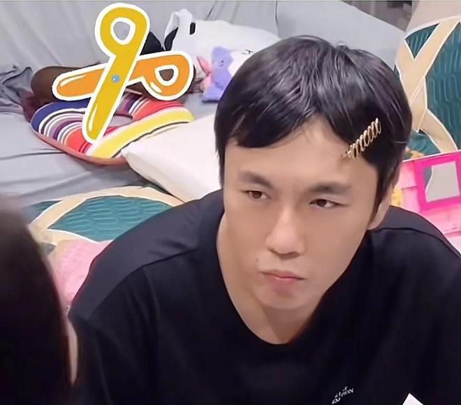 伊能静儿子晒母亲节照女儿米粒和爸爸秦昊长得一模一样(图5)