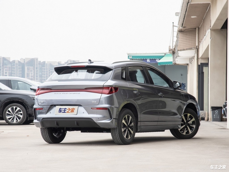 2024比亚迪e2最新行情仅售9万起(图3)