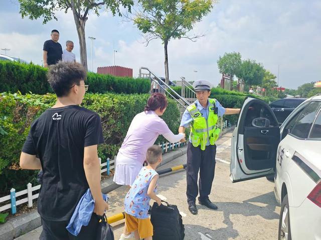 暑期频见故障车高速交警:出行务必检查好这些(图2)