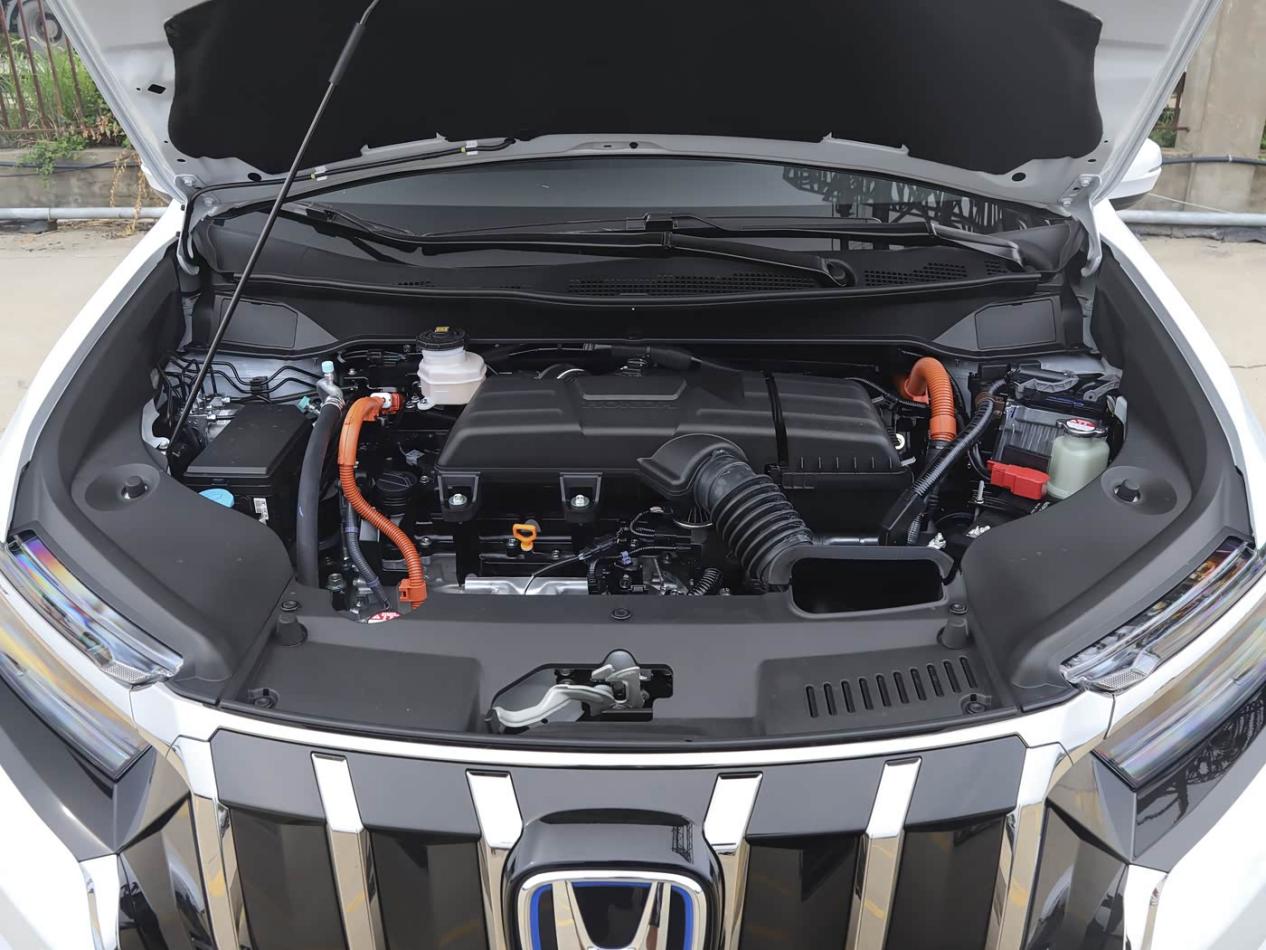 降价增配外观还“埃尔法化”新款艾力绅还有机会吗？(图3)