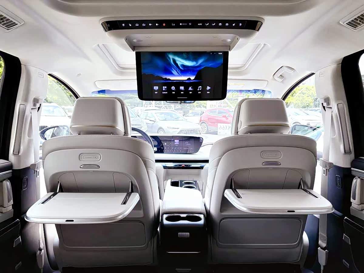 降价增配外观还“埃尔法化”新款艾力绅还有机会吗？(图7)