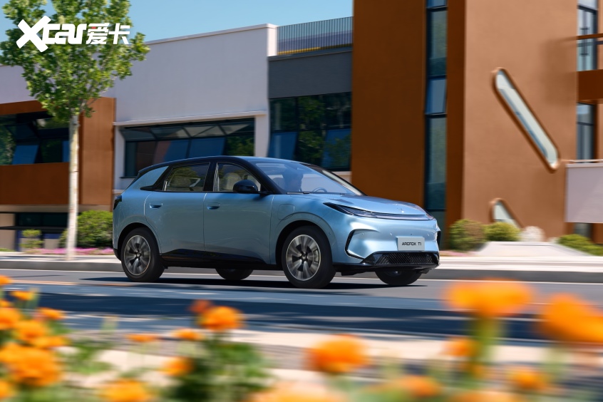 628万起极狐T1携两大终身特权、九大尊享礼遇正式上市(图3)