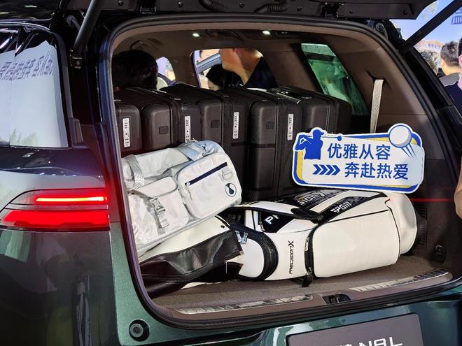 30万+家庭六座SUV市场腾势N8L能成为“省心之选”吗？(图3)