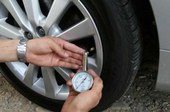 汽车轮胎怎么保养这些轮胎保养维护技巧不掌握可是容易致命的(图1)