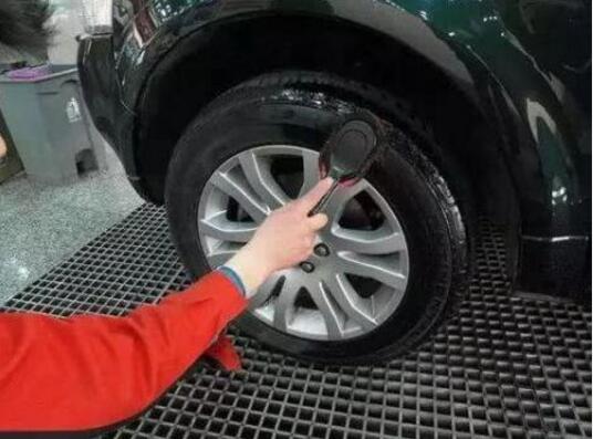 汽车轮胎怎么保养这些轮胎保养维护技巧不掌握可是容易致命的(图2)