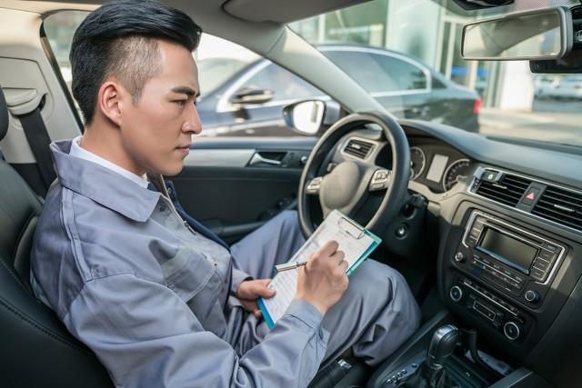 十年的老车还能开吗？安全性是不是打折了？车行老板说出大实话(图5)