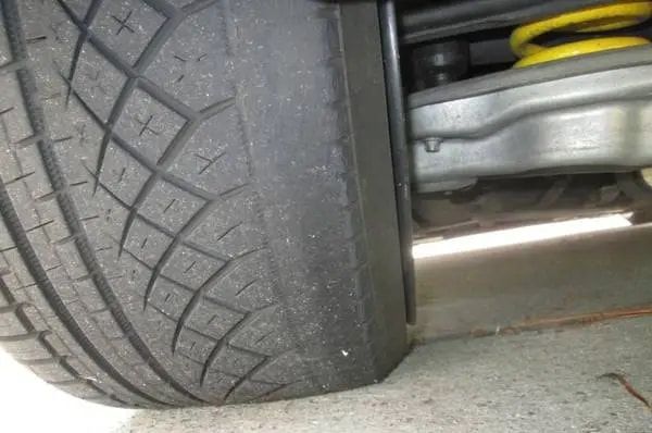 五年六万公里就换轮胎？学会轮胎保养寿命起码加一倍(图6)