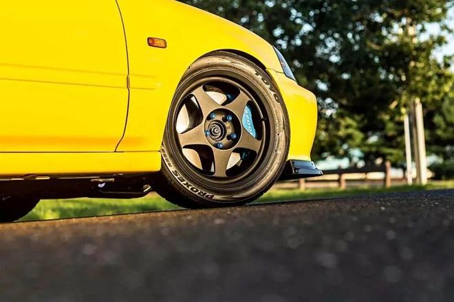 胎面分离!37万条轮胎被紧急召回!(图3)