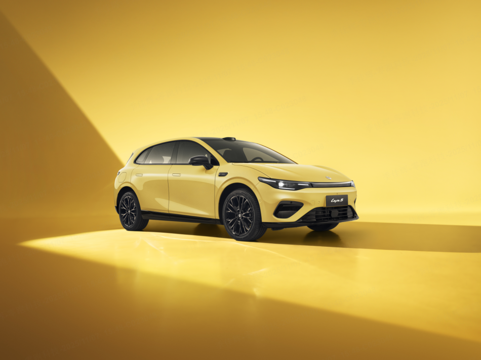 预售1058-1318万！零跑Lafa5潮流登场(图3)