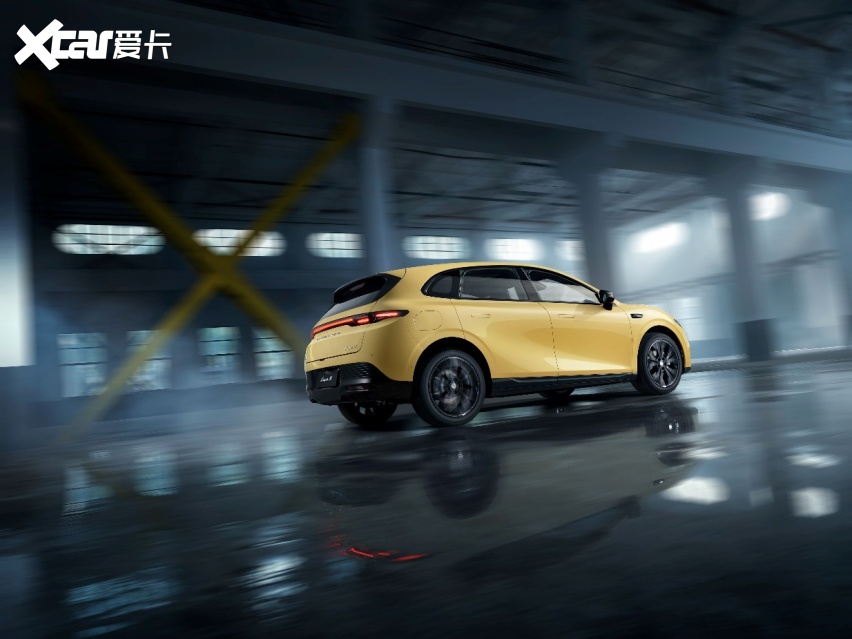 预售1058-1318万！零跑Lafa5潮流登场(图6)