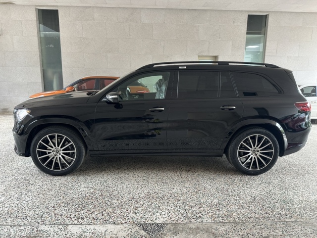 2024款奔驰GLS4507座显沉稳大气惬意舒适而不失典雅格调(图2)