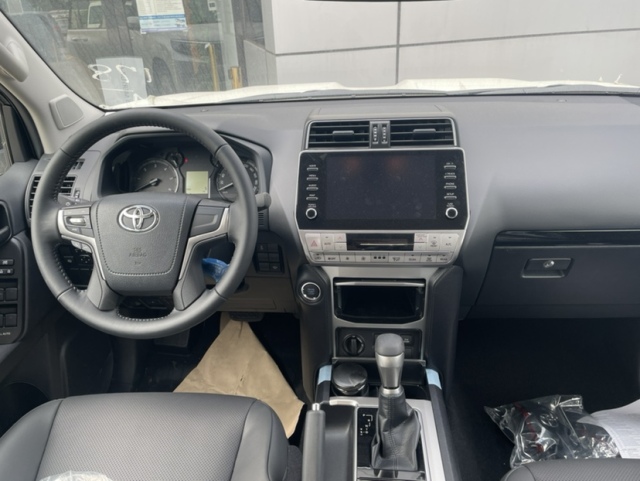 2024款霸道2800柴油TXL九气底挂天窗港口新车落地价多少钱(图3)