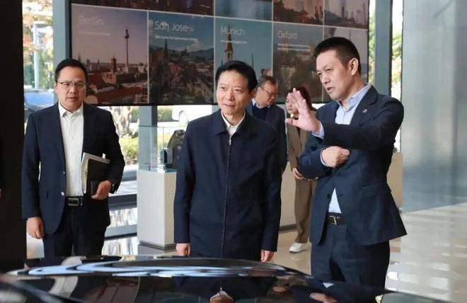 区领导调研途虎养车、蔚来汽车(图2)