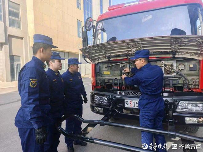 国家消防救援局山东机动队伍锤炼驾驶员岗位“实战”硬功(图4)