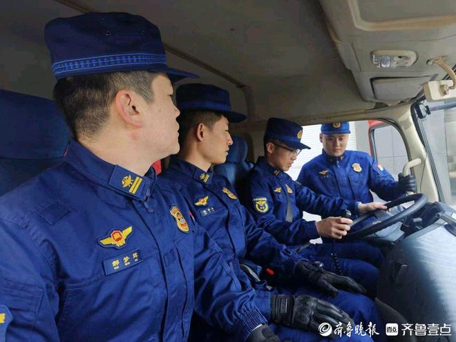 国家消防救援局山东机动队伍锤炼驾驶员岗位“实战”硬功(图3)