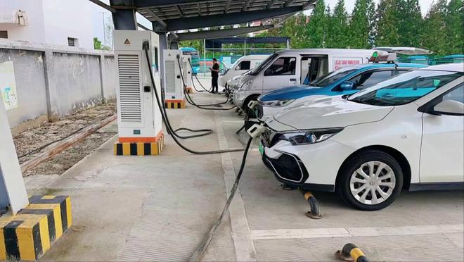 电车对比油车这些好处你知道吗？能源、维护及驾驶体验分析(图2)