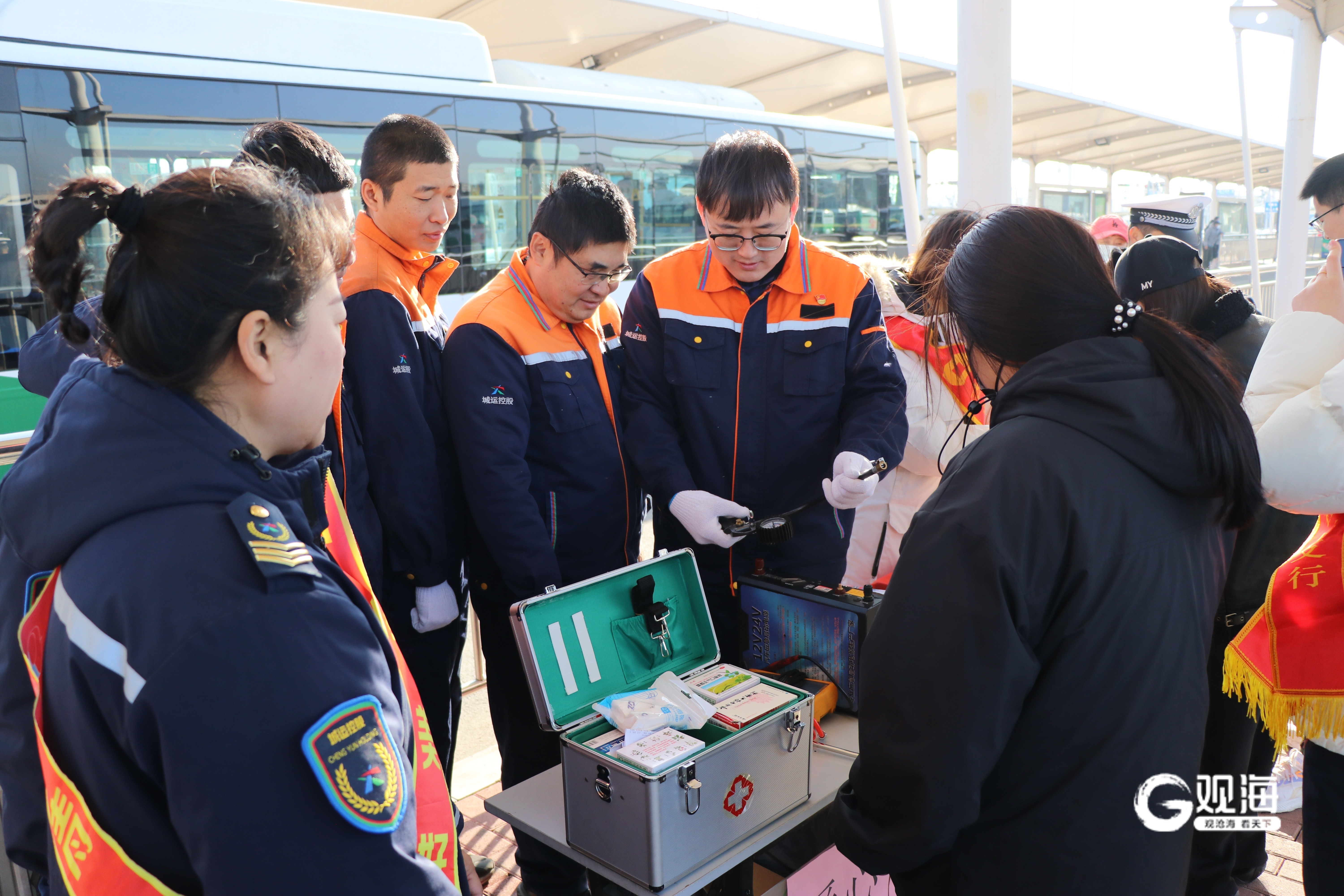 李沧巴士多方联动护平安惠民服务零距离送达(图3)