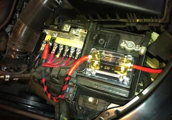 鸿享:13个冬季汽车保养小常识(二)(图3)