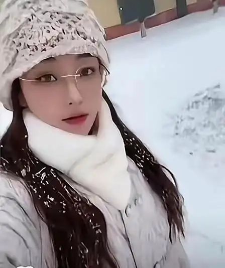 36岁安徽半挂西施魂断新疆冰雪路刚换轮胎三台重卡再无归人(图7)