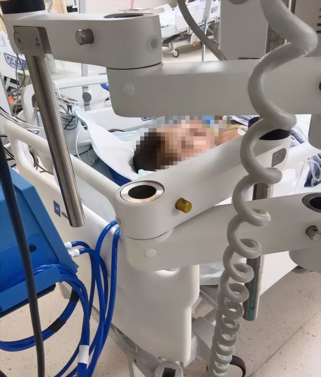 江苏一学生在校考试期间被谈话后坠楼已昏迷月余公安及教育部门介入调查(图1)