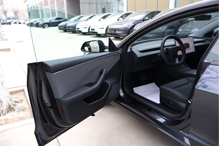 特斯拉Model3车型配置盘点：入门级最受欢迎(图14)