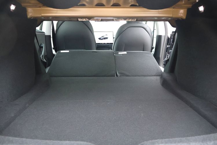 特斯拉Model3车型配置盘点：入门级最受欢迎(图29)