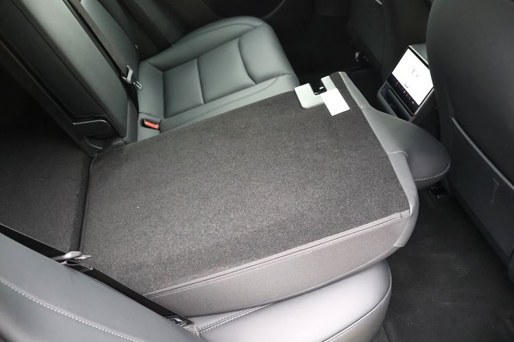 特斯拉Model3车型配置盘点：入门级最受欢迎(图28)