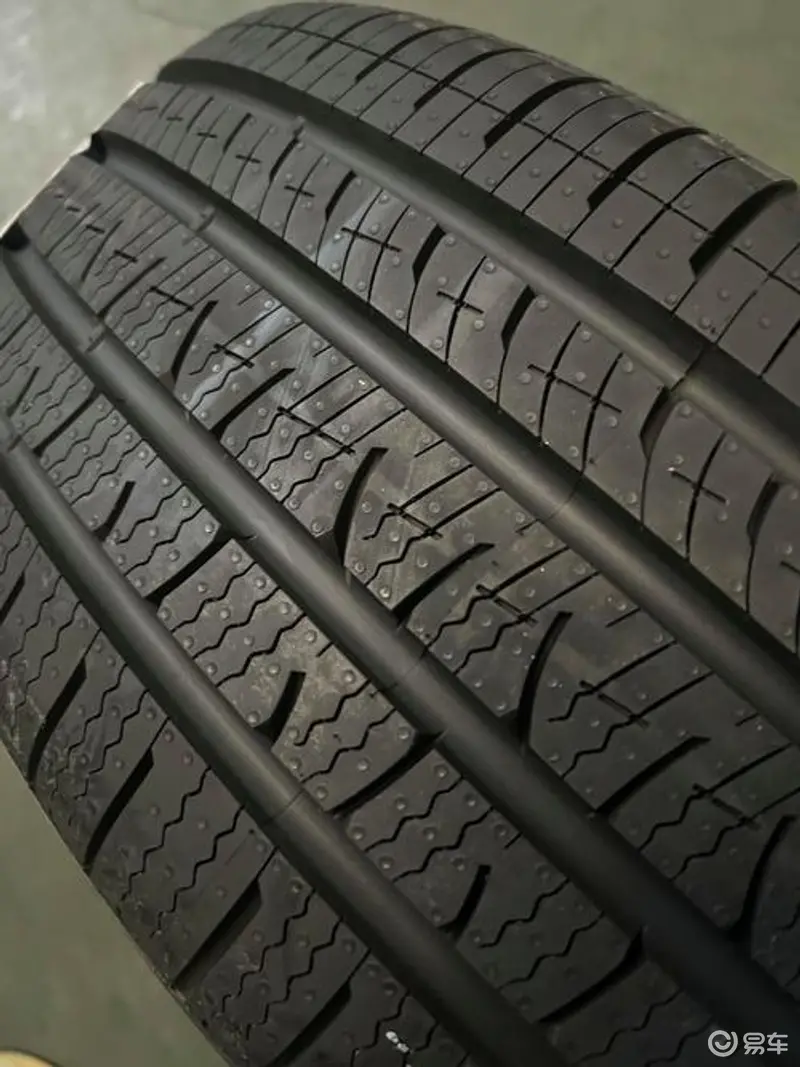 朋友8万公里体验：伴通轮胎性价比如何？实用换胎省钱攻略(图1)