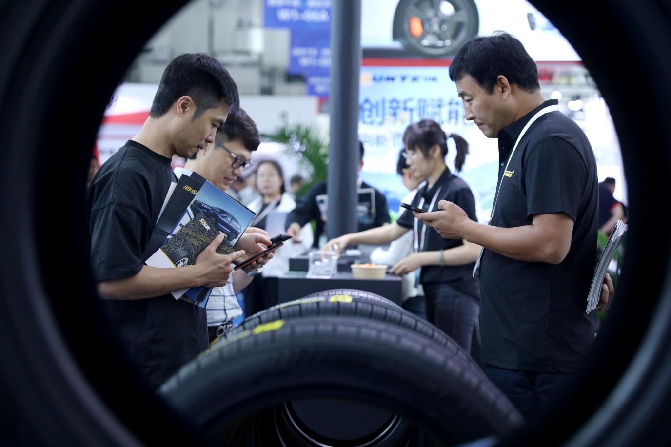 全球轮胎十强齐聚广饶共谱轮胎智造崭新篇章第十五届中国（广饶）国际橡胶暨汽车配件展览会开幕(图1)